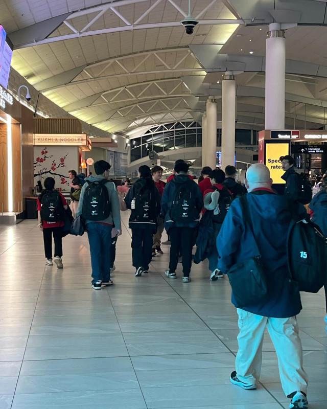 Busy day at Auckland Airport with ACG Strathallan jetting off to China, and St Peter’s College heading to Europe - have fun making memories and enjoying #momentsthatmatter ✈️🌎
#momentsthatmatter #schooltours #sportstours #grouptravel #financiallybonded #musictours #artstours #educationtours